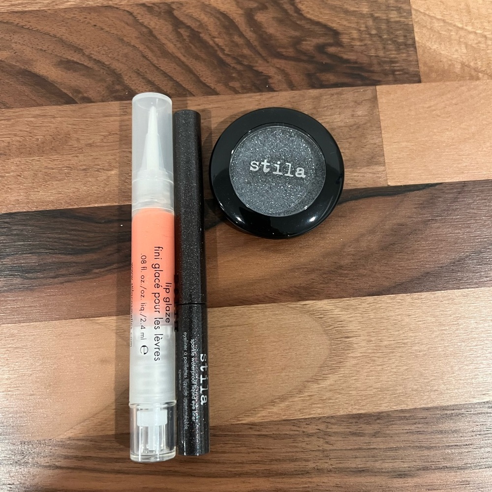 Stila Peach Lipgloss and Gray Eyeshadow Collection